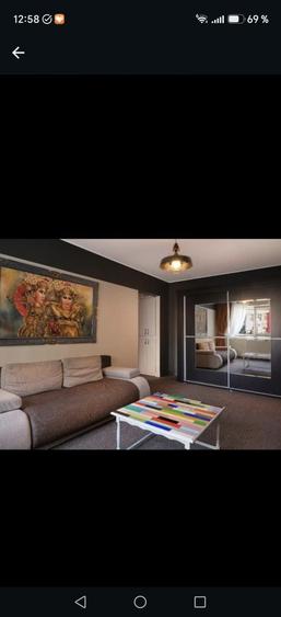 Apartament cu 2 camere semidecomandat în Albești