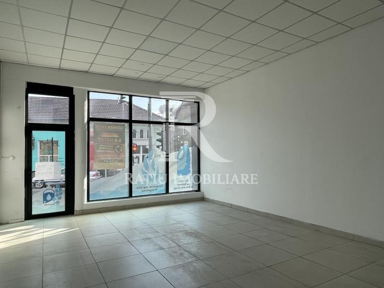 Spațiu comercial, de 143 mp, în Central