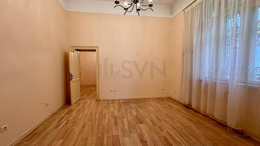 Casă individuală cu 7 camere cu Canalizare în Dacia