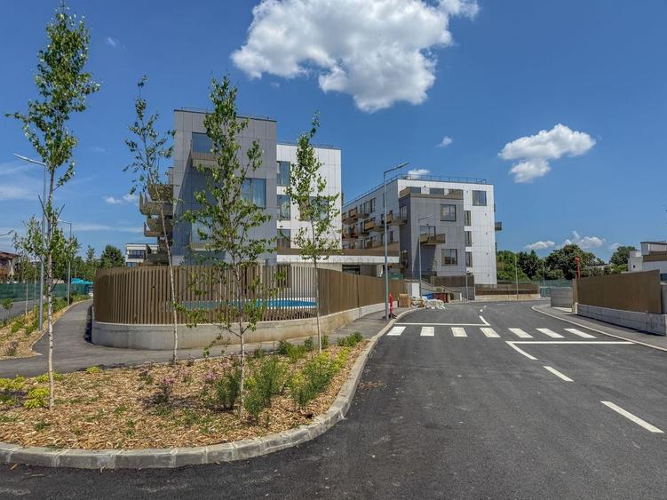 Apartament cu 2 camere semidecomandat în Sisești