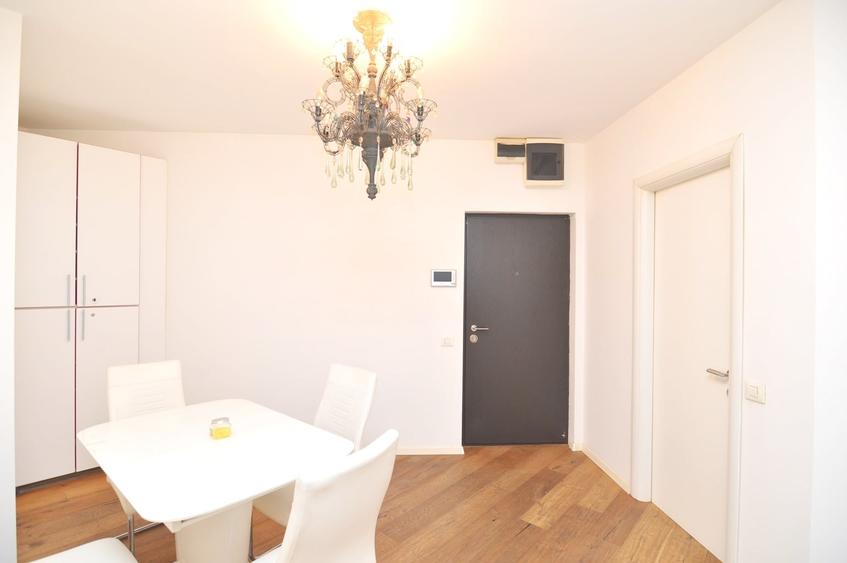 Apartament cu 2 camere semidecomandat în Herăstrău