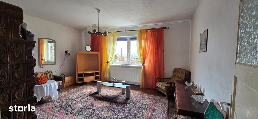 Casă cu 2 camere cu Teren 3080 Mp în Sighișoara