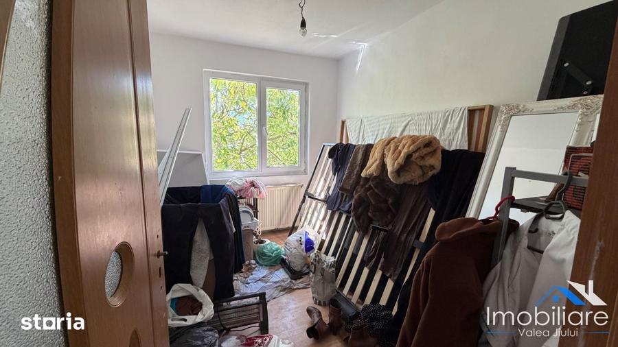 Apartament 3 camere de vanzare Str. Aviatorilor | Petro?ani - 3