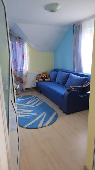 Casă cu 4 camere în Coșești