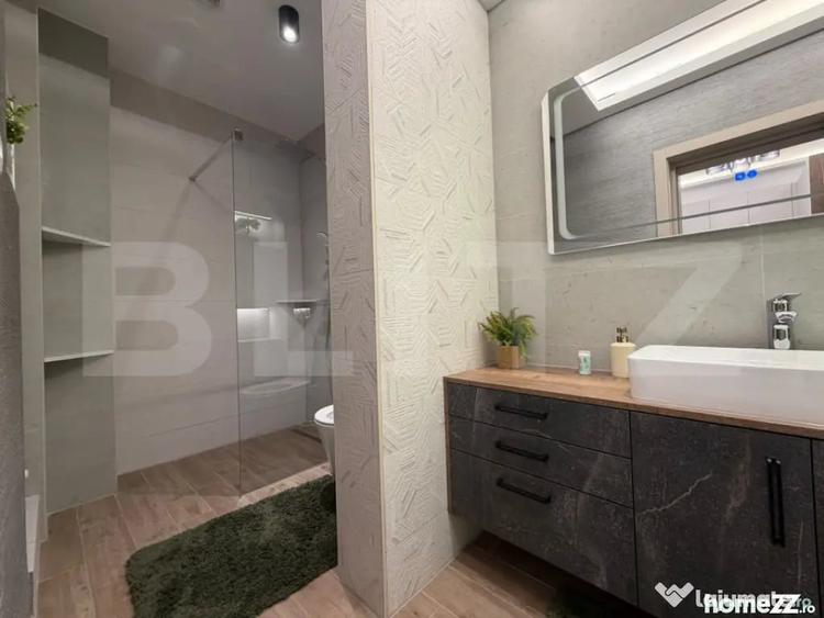 Casă cu 4 camere cu Teren 20 Mp în Central