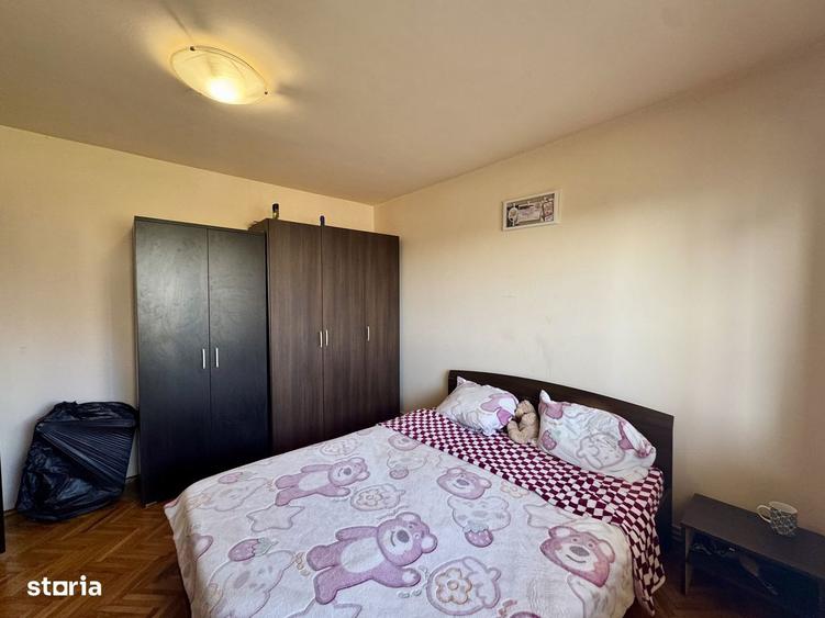 Apartament cu 3 camere decomandat, mobilat în Soarelui