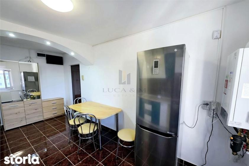 Apartament cu 3 camere în Girocului
