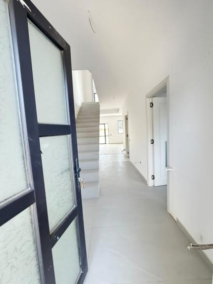 Duplex cu 5 camere cu Canalizare în Bragadiru