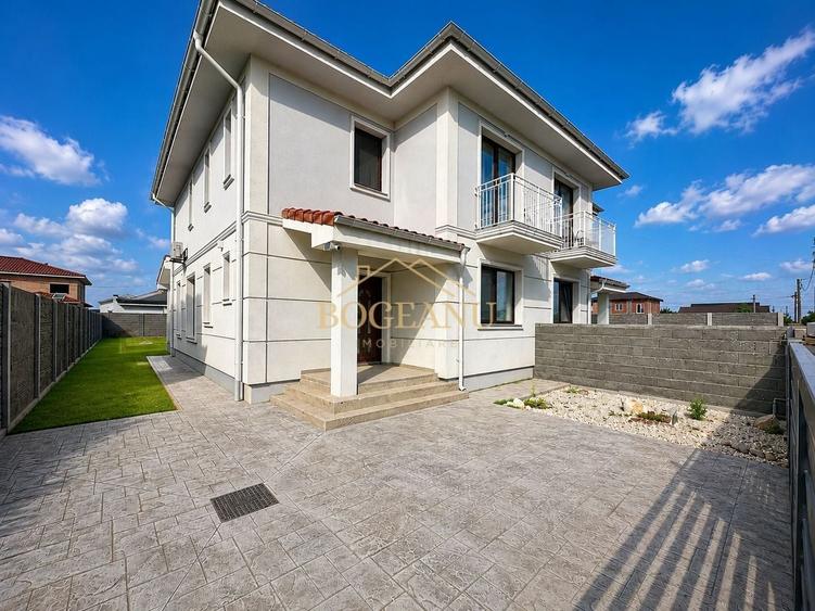 Duplex cu 5 camere cu Canalizare în Moșnița Nouă