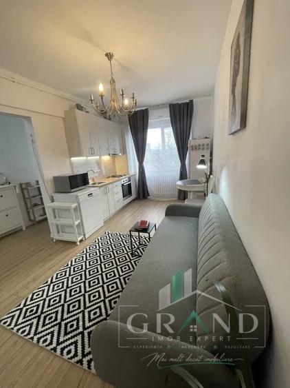 Apartament cu 2 camere semidecomandat, mobilat în Dâmbul Rotund