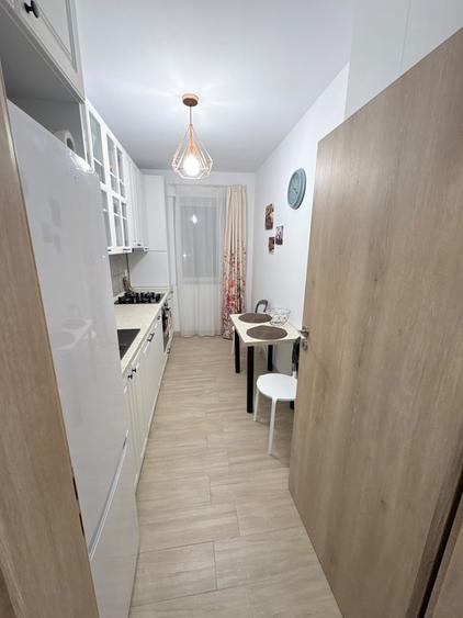Apartament cu 2 camere decomandat, mobilat în Militari