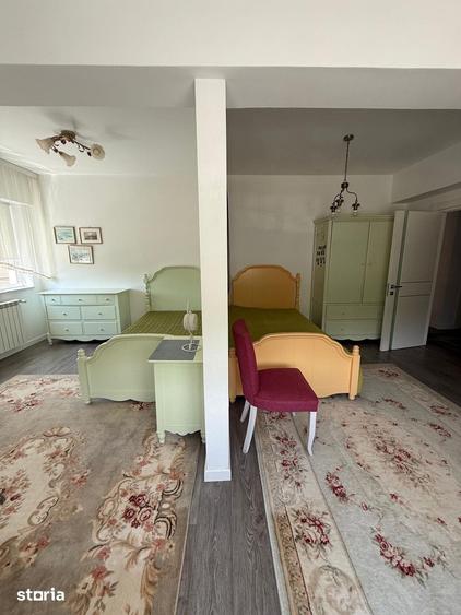 Apartament cu 4 camere decomandat în Ultracentral