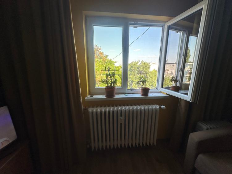 Apartament cu 2 camere semidecomandat în Rahova