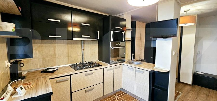 Apartament cu 3 camere decomandat, mobilat în Lenin