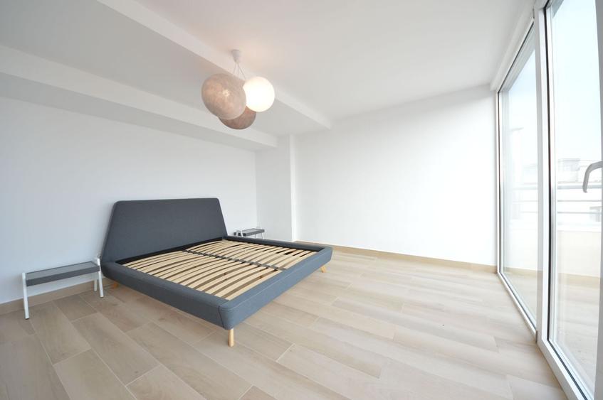 Apartament cu 4 camere decomandat, mobilat în Șoseaua Nordului