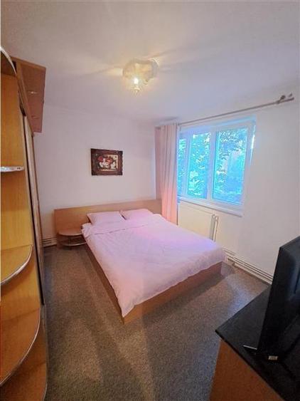 2 camere etaj 1, centrala propie, aproape de Medicina - 1