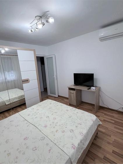 Apartament cu 2 camere semidecomandat în Micro 16