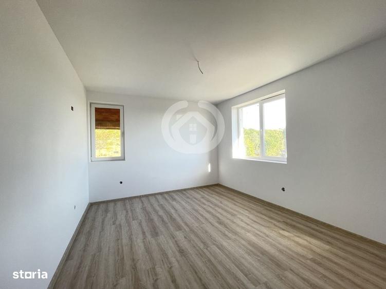Casă cu 4 camere cu Teren 250 Mp în Central