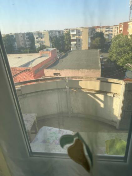 Apartament cu 2 camere decomandat în Bârzești
