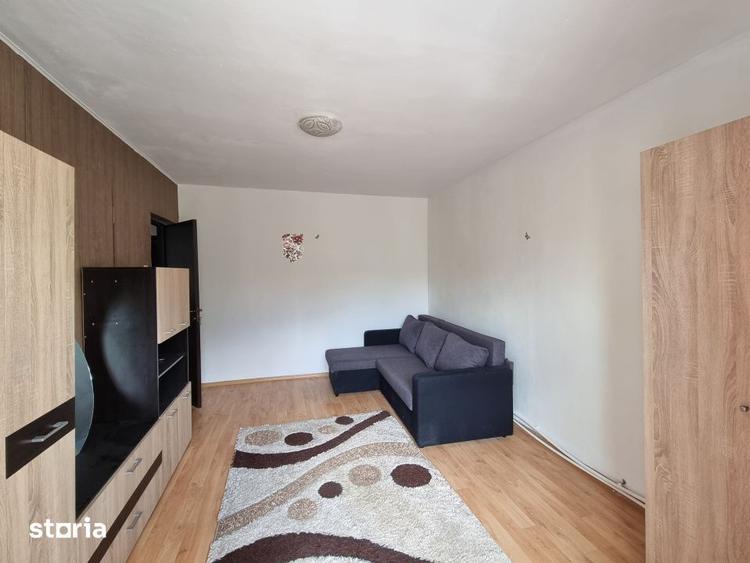 Apartament cu 2 camere decomandat, mobilat în Central