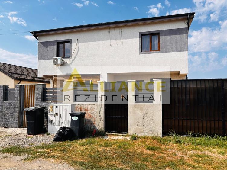 Duplex cu 3 camere cu Canalizare în Berceni
