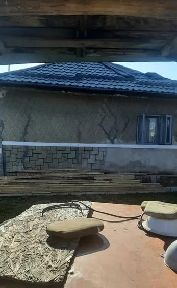 Casă cu 3 camere în Vărbila