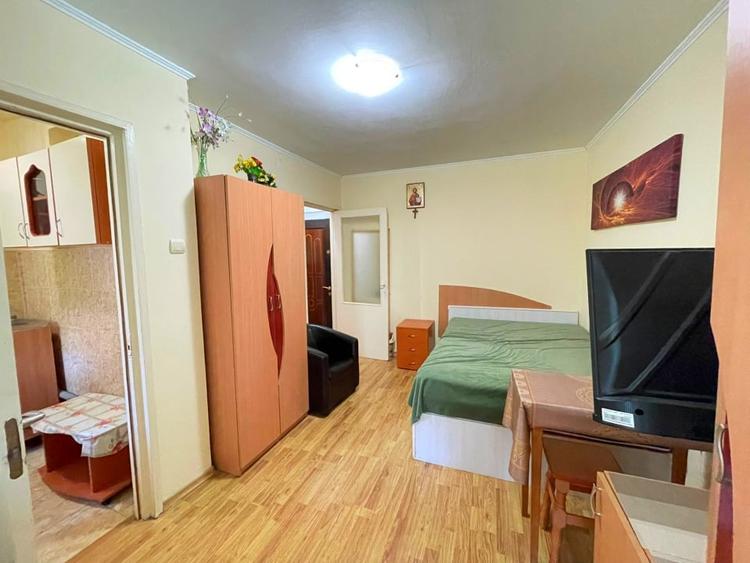 Garsonieră semidecomandată în Podu Roș