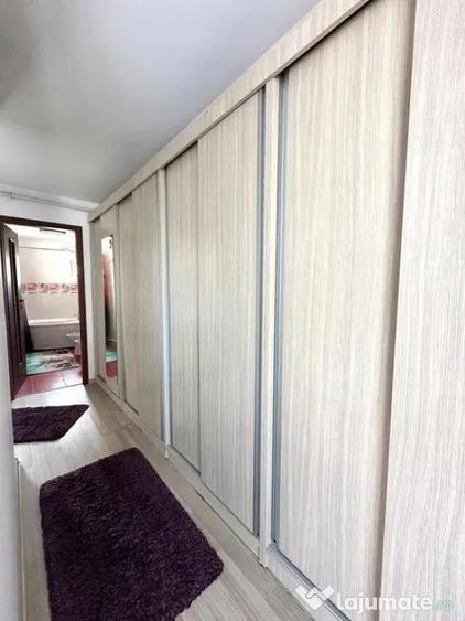 Apartament cu 2 camere decomandat în Vișani
