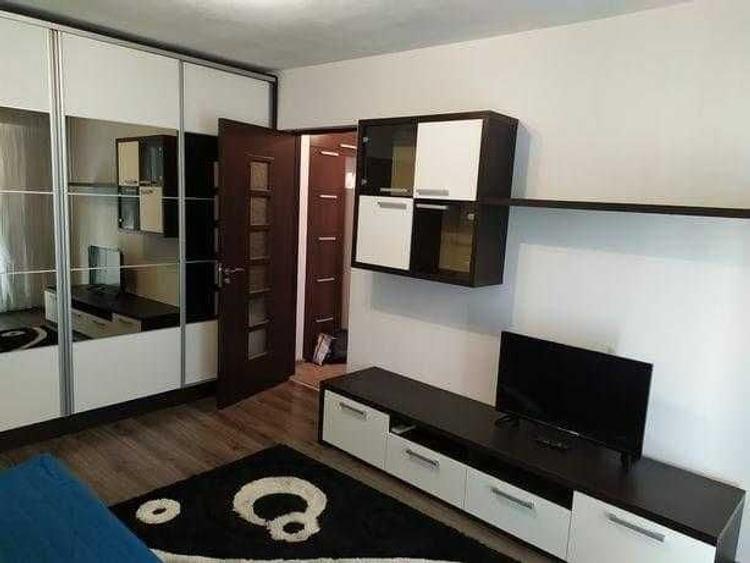 Apartament 2 camere de vanzare, posibilitate transfer loc parcare - 1