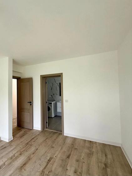 Casă cu 4 camere cu Teren 400 Mp în Exterior Vest