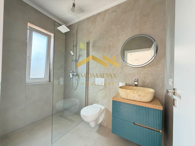 Casă individuală cu 4 camere cu Canalizare în Utvin