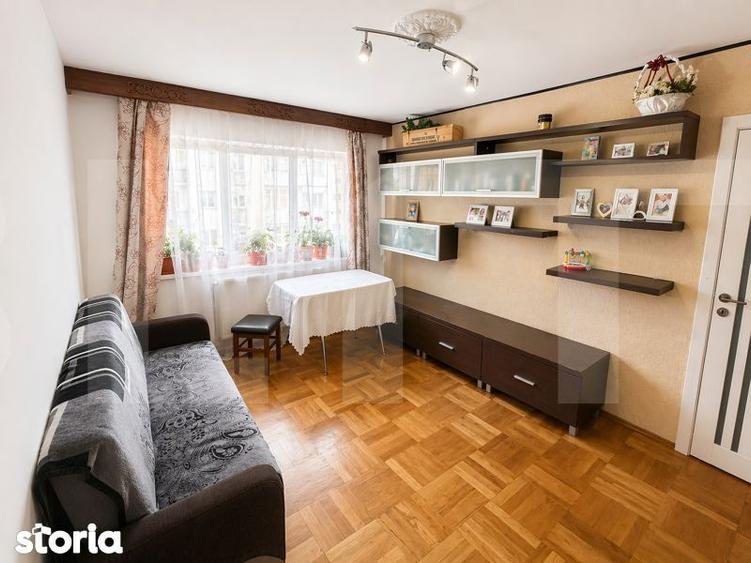 Apartament cu 3 camere semidecomandat în Gai