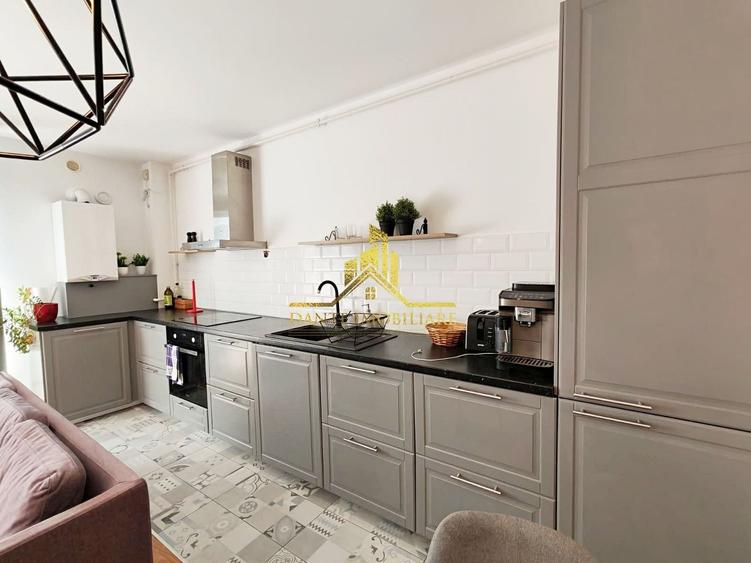 Apartament cu 2 camere semidecomandat, mobilat în Calea Turzii