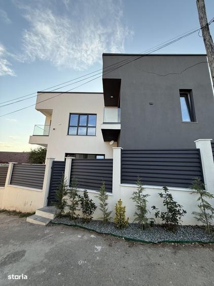 Casă cu 4 camere cu Teren 305 Mp în Central