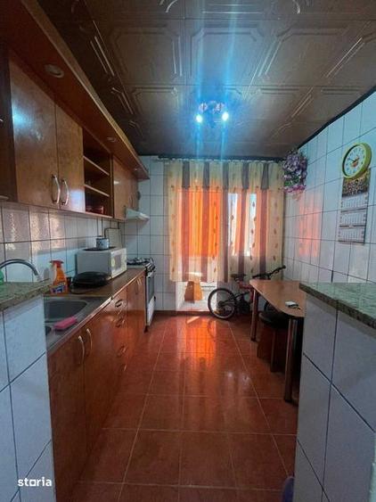 Apartament de vanzare DECOMANDAT zona Confectii Arad, 2 camere - 8