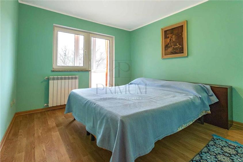 Apartament cu 3 camere decomandat, mobilat în Lipovei — fotografia 3