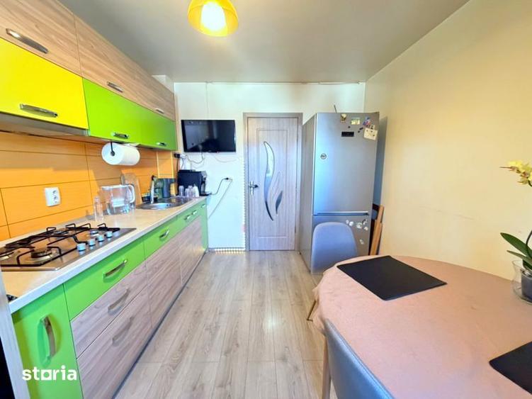 Apartament cu 3 camere decomandat în Mioriței