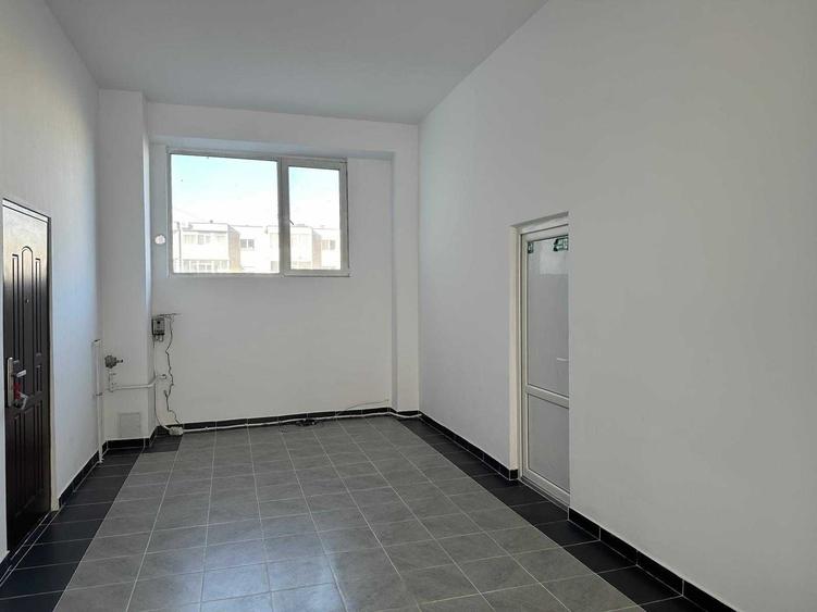 Spațiu comercial, de 290 mp, în Prundu