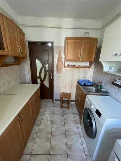Apartament cu 2 camere decomandat, mobilat în Alexandru cel Bun