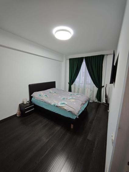 Apartament cu 3 camere decomandat în Găvana