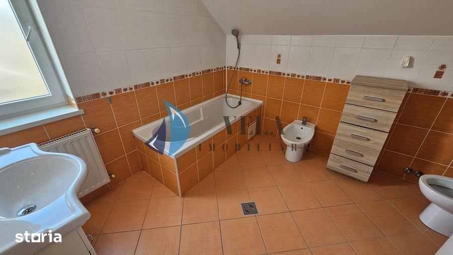 Casă cu 5 camere cu Teren 500 Mp în Unirii