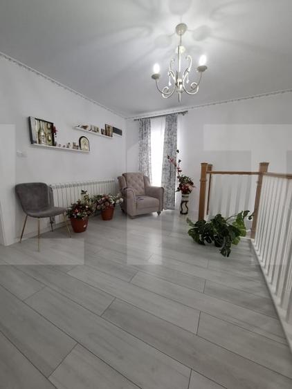 Casă individuală cu 6 camere cu Canalizare în Central