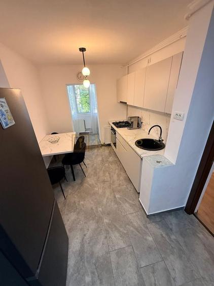 Apartament cu 2 camere decomandat, mobilat în Aradului