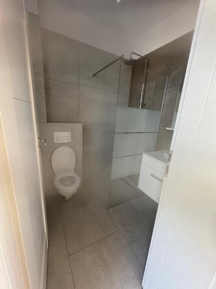 Casă individuală cu 4 camere cu Canalizare în Moșnița Veche