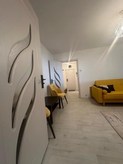 Apartament cu 2 camere semidecomandat în Lipovei