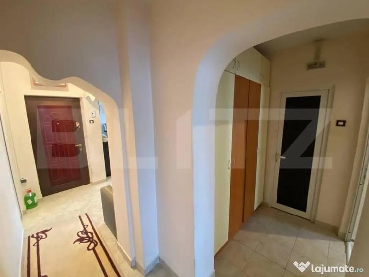 Apartament cu 3 camere decomandat în Gară