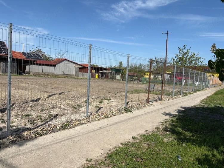 Teren de 780 mp, în Central