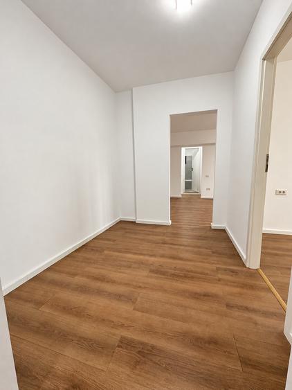 Apartament cu 3 camere în Gorjului
