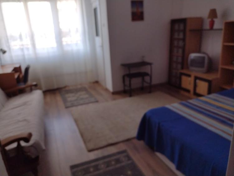 Garsonieră semidecomandată, mobilată în Bălcescu