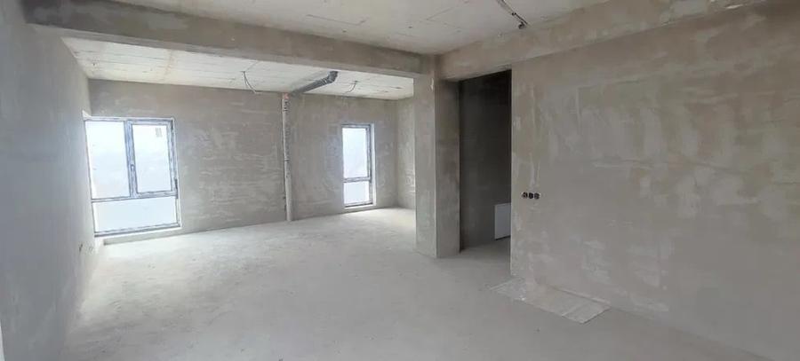 Duplex cu 4 camere cu Canalizare în Dâmbul Rotund